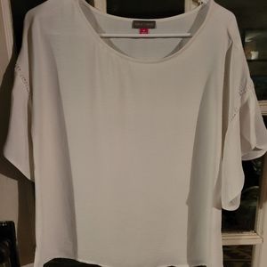 Vince Camuto Size M white blouse